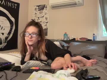 barelylegalbabygurl nude cam