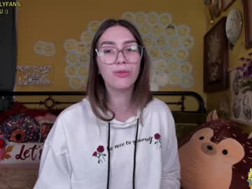 Nude girl daydreamur_gurl image #420257