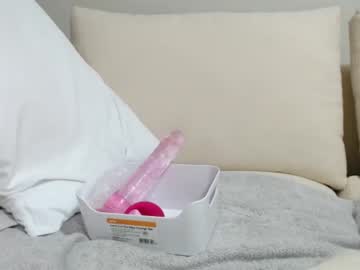 Nude girl hornypetitegirl77 image #3387611