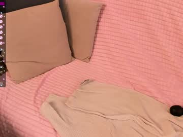 Nude girl emilia_me image #2082410