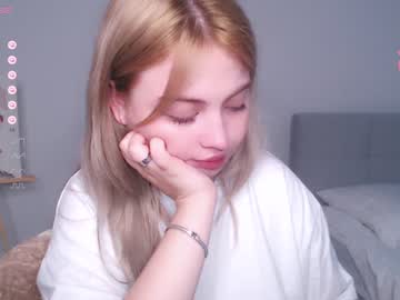 Nude girl shy_blondiee image #5386706