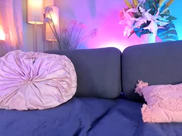 Nude girl littlee33 image #3475657