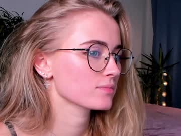 Nude girl linellali image #2672374