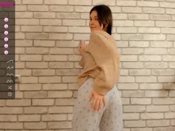 Nude girl carolynjacquelins image #3153075