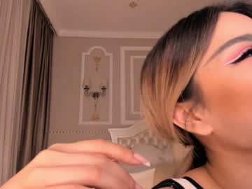 Nude girl bae_suz image #1587987