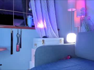 Nude girl littlee33 image #4663592