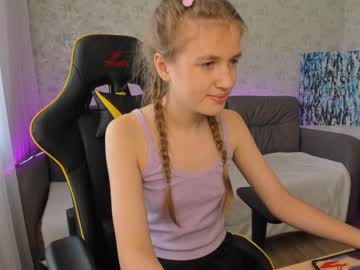 Nude girl nelly_mine image #2506011