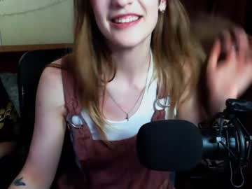 Nude couple dead_insidee image #4097648