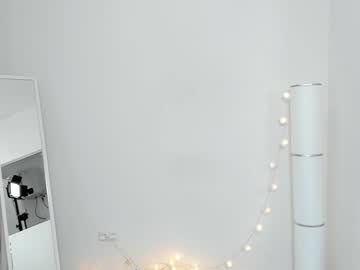 Nude girl s_a_r_m_a image #2635385