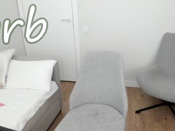 Nude girl laura_sanguinar image #3983492