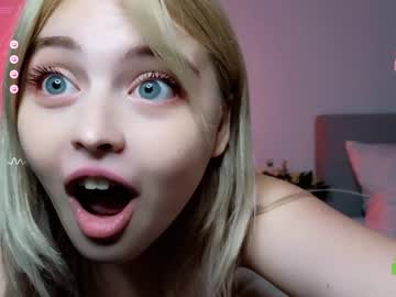 Nude girl shy_blondiee image #5250218