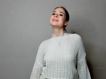 Nude girl jeanne_curtis image #5153818