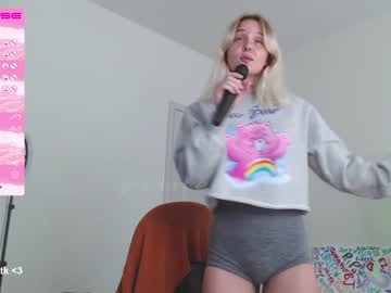 Nude girl petitebrat image #4447510