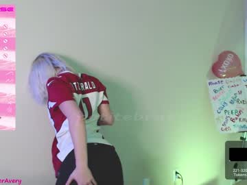 Nude girl petitebrat image #3707466