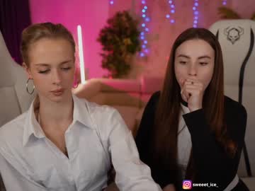 Nude couple kira0541 image #6852843