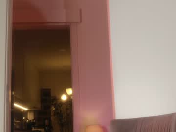 Nude girl hatnbelt image #3820013