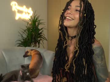 Nude girl soy_sofia image #6161612