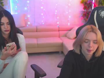 Nude couple kira0541 image #5325616