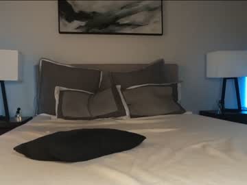 Nude couple ari_lovexo image #2510738