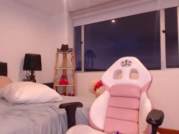 Nude girl mia_cooper1 image #1037021