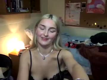 Nude girl emishearts image #2732656