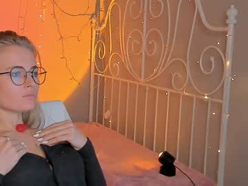 Nude girl linellali image #2498426