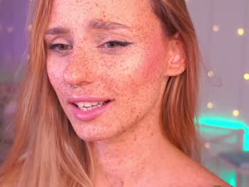 Nude girl artease image #3310553