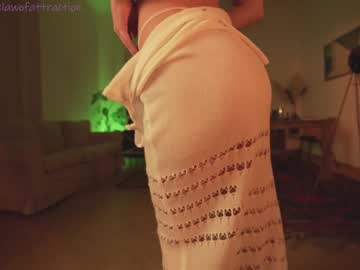 Nude girl thelawofattraction image #390011