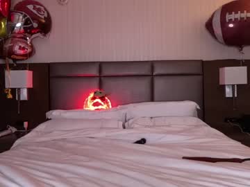 Nude couple ari_lovexo image #6311965