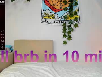 Nude girl shycinderella image #4059047