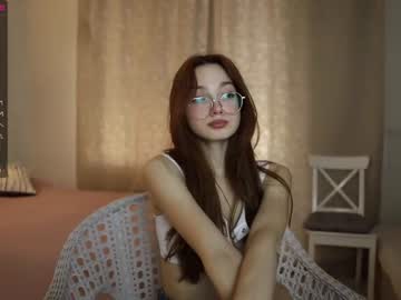 Nude girl _guesswhat_ image #1199471