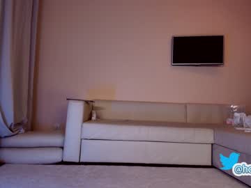 Nude girl hollyextra image #3110173