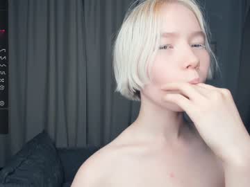 Nude girl silvergloss image #5377133