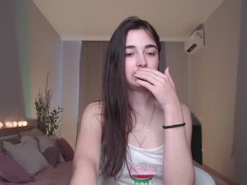 Nude girl disneyy_babyy image #4325024