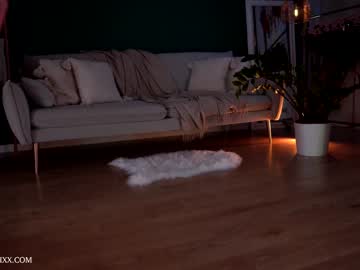 Nude girl provocatrixx image #2853128