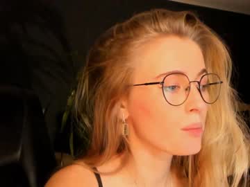 Nude girl linellali image #2909059