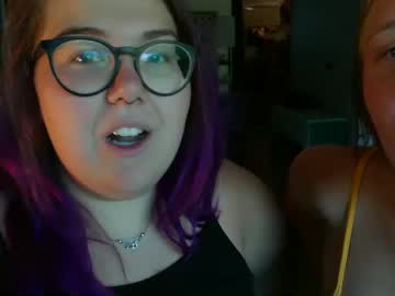 kinkycottage nude cam