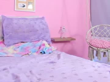 Nude girl little_effy18 image #2996833