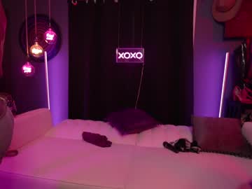 Nude couple scarlettxoxotarzan image #5709261