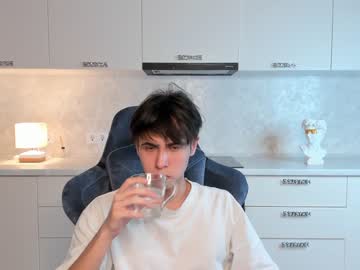 Nude man kevin_fanee image #3896872