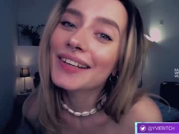 Nude girl _yvie_ image #5512572