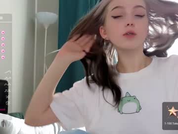 Nude girl small_blondee image #5448045