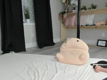 Nude girl fit_american_girl image #4600503