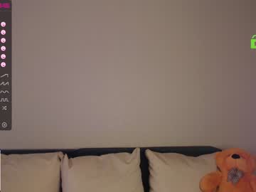 Nude couple alice_loyse_ image #2426241