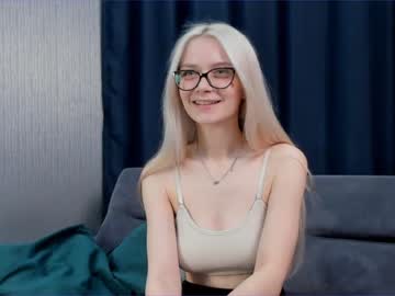 Nude girl cassie130505 image #6712733