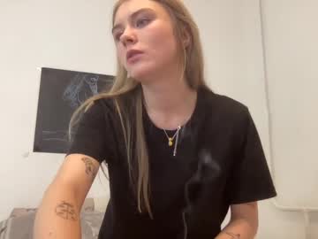 Nude couple ellie_mcqueen image #86710