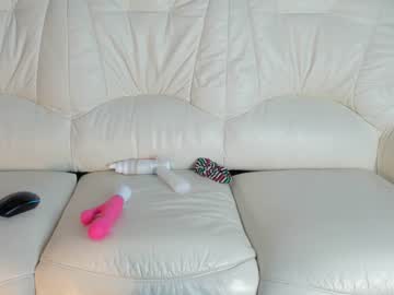 Nude girl nadya_le_carre image #2759532