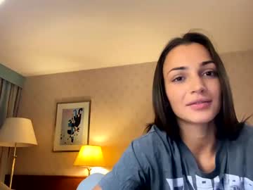 Nude girl toocutetohandle image #2581704