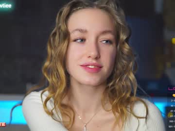 Nude girl _taylor_swift image #3626802