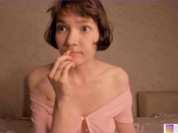 Nude girl bzzzme image #4845449